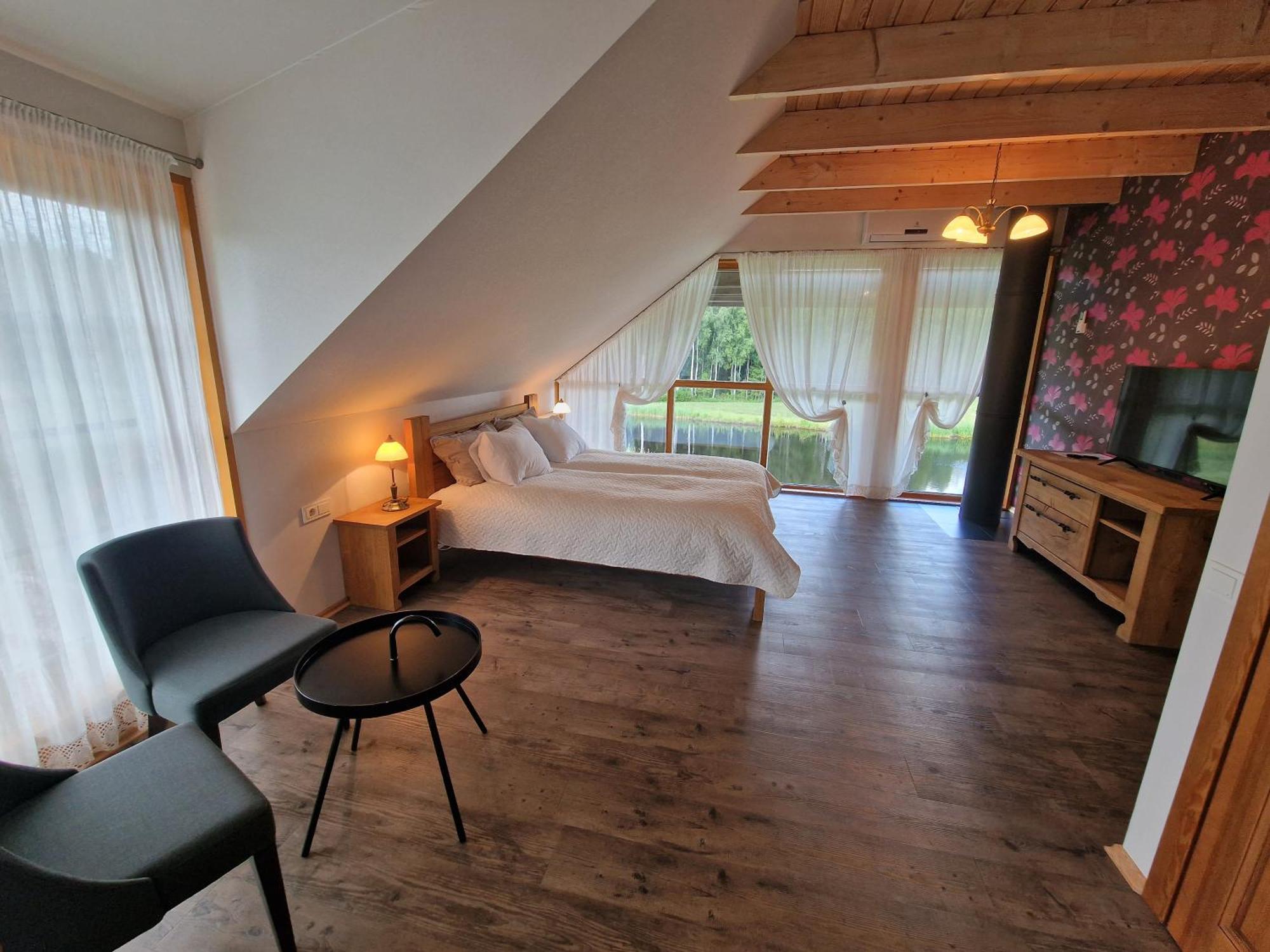Roksala Guest House Taruciai Luaran gambar