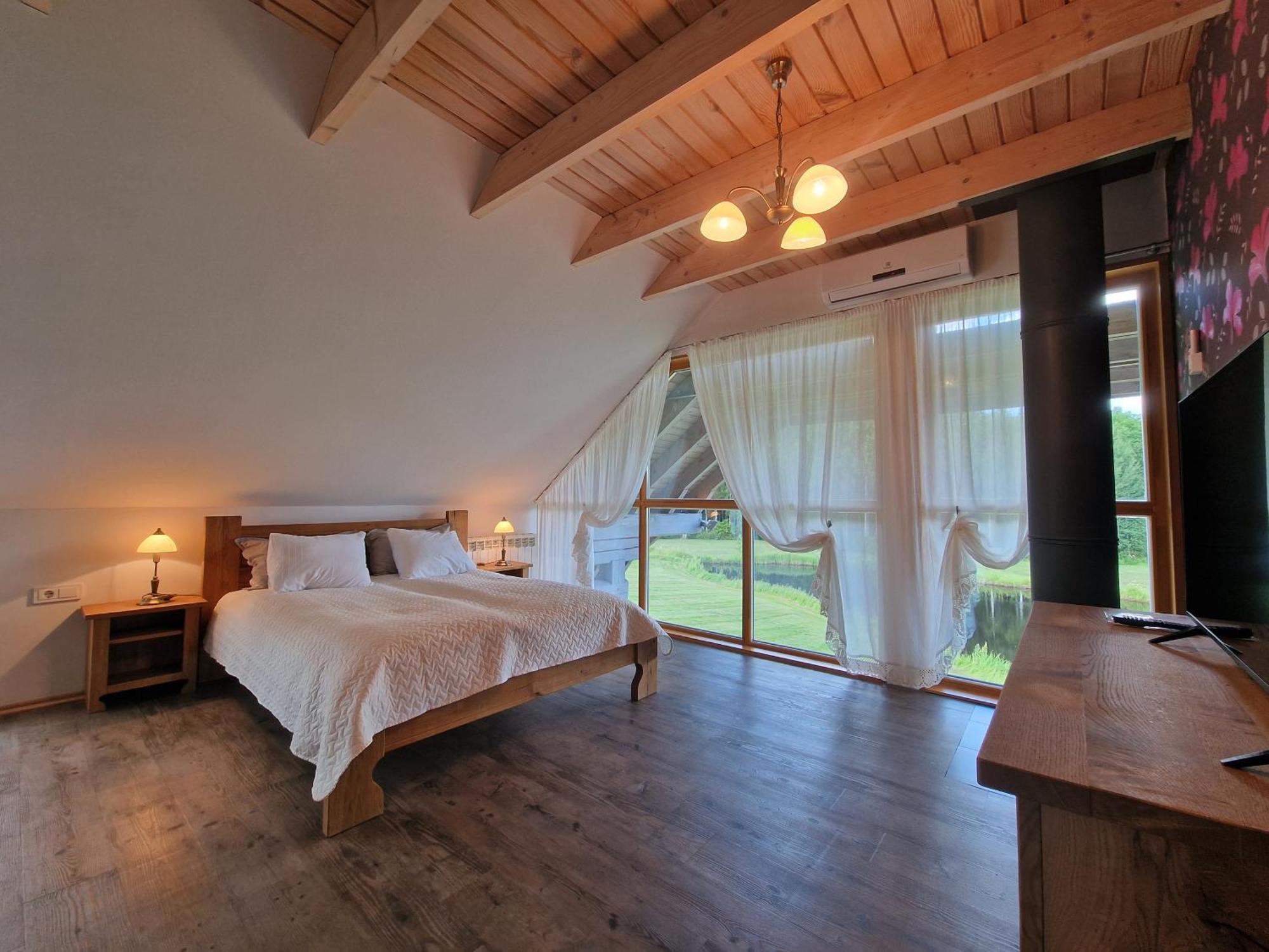 Roksala Guest House Taruciai Luaran gambar