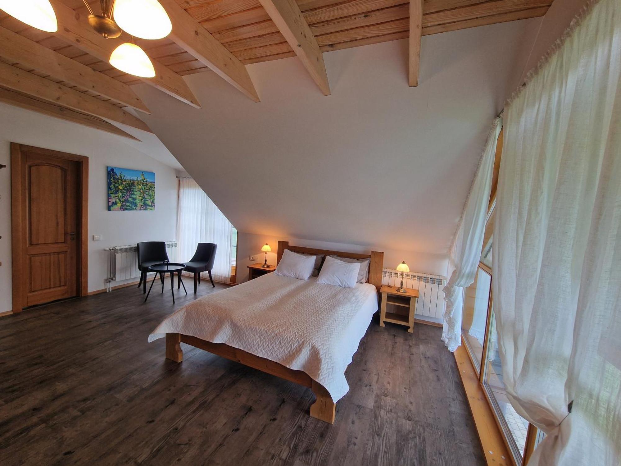 Roksala Guest House Taruciai Luaran gambar