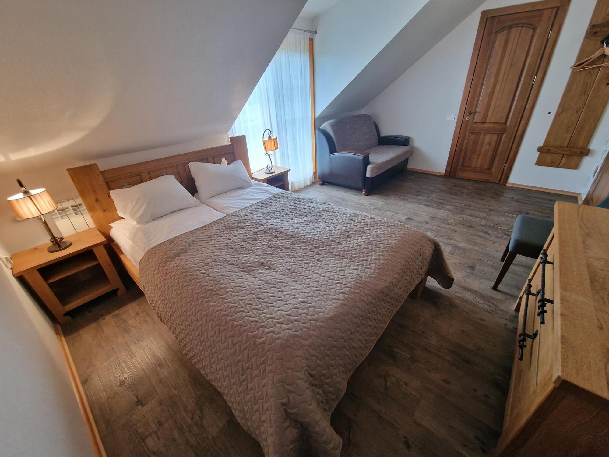 Roksala Guest House Taruciai Luaran gambar