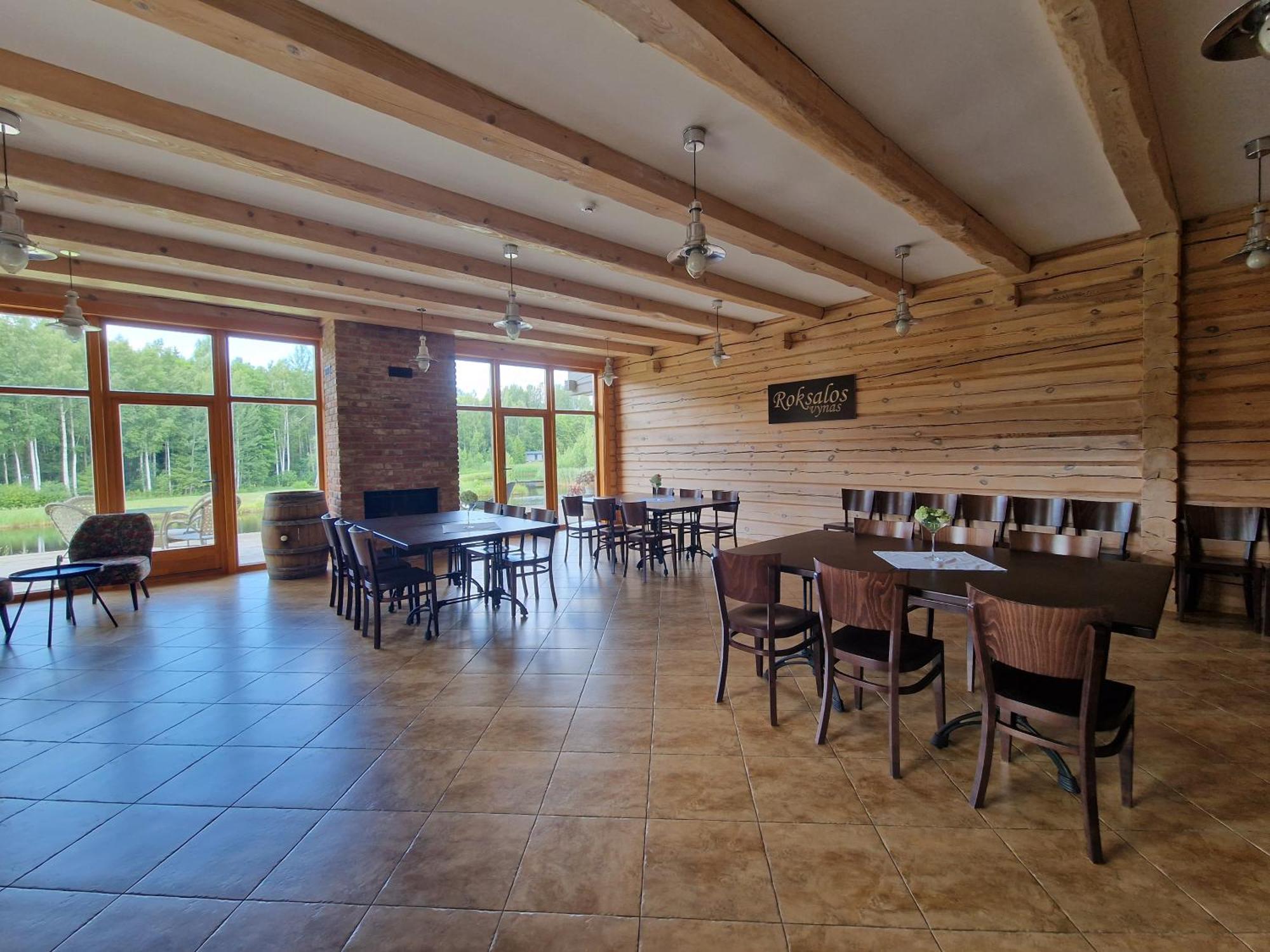 Roksala Guest House Taruciai Luaran gambar